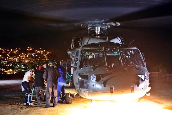 Kazada kolu kopan kişi askeri helikopterle Elazığ Fırat Üniversitesi Hastanesi’ne sevk edildi