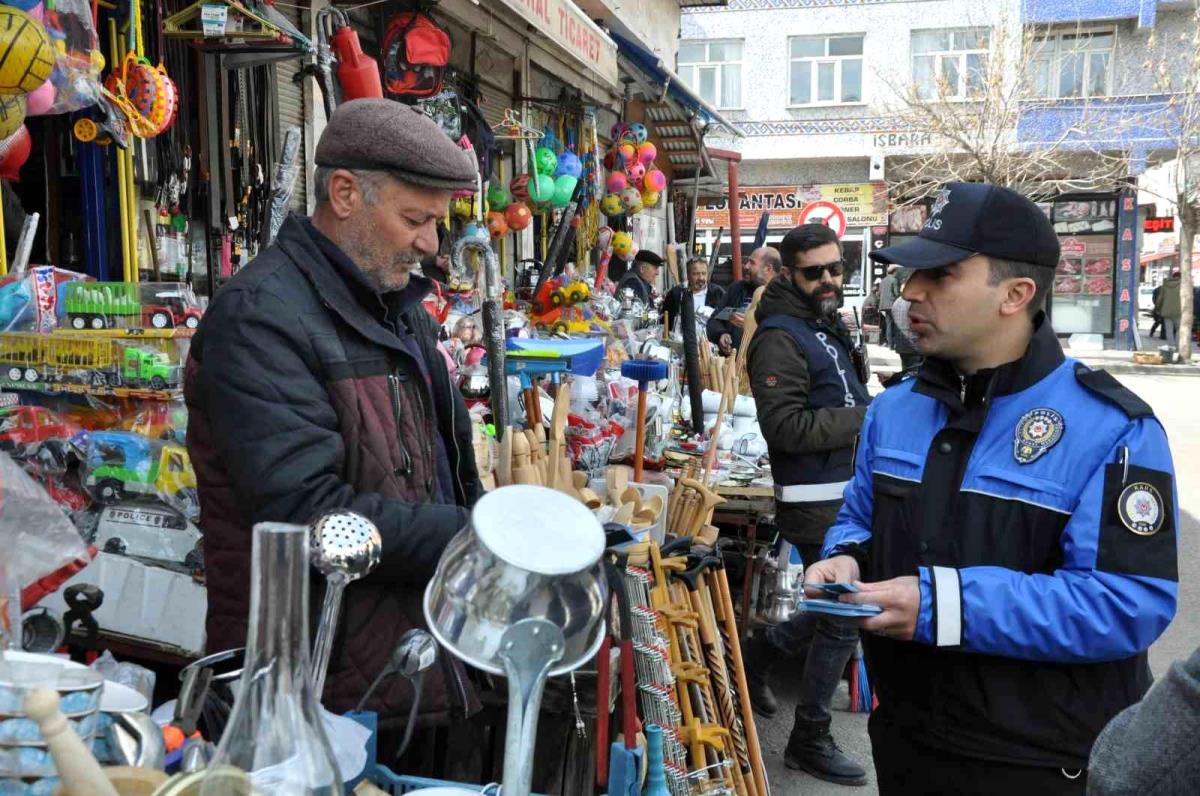 Kars’ta polis vatandaşları dolandırıcılara karşı uyardı